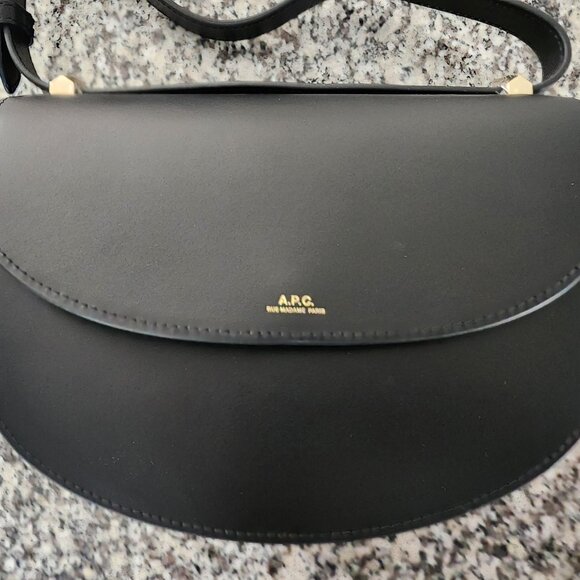 NWOT A.P.C. Genève Calfskin Bag🖤✨(#252) - Picture 4 of 12